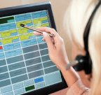 Так выглядит интерфейс системы на сенсорном пульте управления