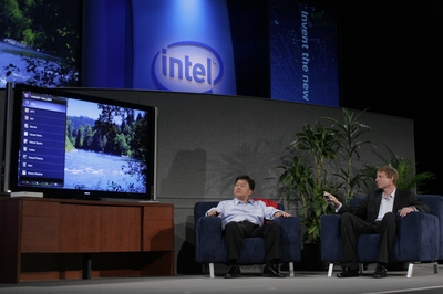 В августе на IDF в Сан-Франциско Intel и Yahoo совместно анонсировали Widget Channel, аппаратное обеспечение и программную платформу, предназначенную для объединения телевидения и Interne 