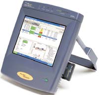 Рисунок 1. Несмотря на свой внушительный вес прочный переносной интегральный анализатор OptiView компании Fluke — чрезвычайно полезный для ежедневного использования прибор.