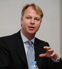 Клаус Эстерманн -- вице-президент и генеральный менеджер подразделения Citrix NetScaler Product Group. 