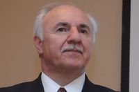 Гэри Кокинз признает, что вместо "управление эффективностью" лучше использовать термин "повышение эффективности" 