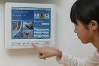 На едином экране можно отслеживать использование газа, воды и электричества, наблюдать, сколько электроэнергии поступает от солнечных панелей и топливных элементов 