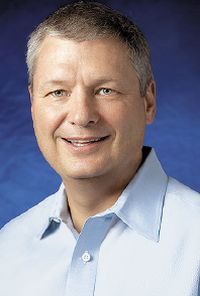 Брэд Андерсон: «И Dell, и Brocade связывают свое будущее с центрами обработки данных следующего поколения, построенными на основе открытых стандартов, центров, где широко используются средства виртуализации»