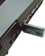 USB-брелок также не добавляет компактности