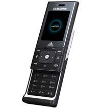 Слайдер miCoach оборудован системой контроля пульса, датчиком, который крепится на кроссовки, и даже Web-дневником физических упражнений  Слайдер miCoach оборудован системой контроля пульса, датчиком, который крепится на кроссовки, и даже Web-дневником физических упражнений