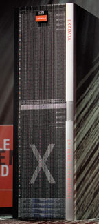 HP Oracle Database Machine, которая включает в себя восемь серверов баз данных Oracle и четырнадцать Exadata Storage Servers в одной стойке