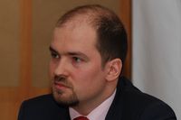 Алексей Марей считает, что интеграция электронного кошелька с Internet-банком придется особенно кстати в условиях неустойчивого курса рубля 