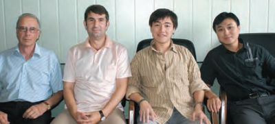 Слева направо: В. Крысинский, М. Котляров, Зуо Дан, Вен Хайфенг