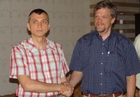 Олег Кукушкин (слева): "Нас очень увлекла идея Sparxent Group: мы получаем международную экспертизу взамен на поддержку клиентов Sparxent в России" 