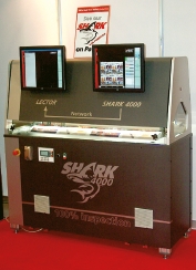 Стенд BST International. Рабочее разрешение системы 100% контроля Shark 4000 LEX составляет 0,07 мм при скорости 100 м/мин и 0,3 мм при 300 м/мин