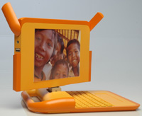 Один из прототипов компьютеров для программы One Laptop per Child 