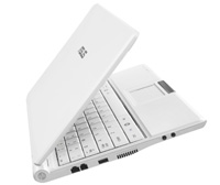 Asustek Eee – мобильный компьютер, предназначенный для детей из развивающихся стран, весит менее килограмма и снабжен жидкокристаллическим экраном с диагональю 7 дюймов 