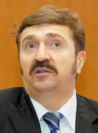 Валерий Комиссаров призывает принять законы, способствующие быстрому развитию инноваций