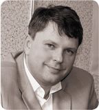 «Мы подождем, когда операционная система появится в промышленной эксплуатации и выйдет ее окончательная версия. И тогда, конечно, мы будем покупать полностью сконфигурированные рабочие места под Windows 7», Игорь Саенко, заместитель генерального директора по ИТ Внуковского авиационного ремонтного завода 