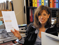 Решение, получившее название FactSpotter, анализирует базовую грамматику текста для того, чтобы получить дополнительную информацию. По словам Фредерики Сегон, такой информацией, в частности, могут быть данные о том, используются ли неоднозначные слова как существительные или как глаголы и на кого ссылаются местоимения