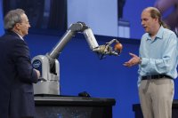 По мнению специалистов Intel, в ближайшие десятилетия робототехника может получить распространение в быту 