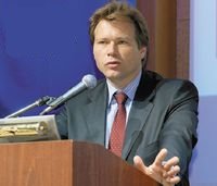 По словам Евгения Туткевича, анализ поведения клиентов в банке «Русский Стандарт» носит всеобъемлющий характер