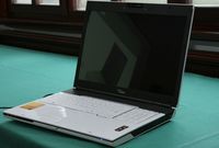 Ноутбук Amilo в новом дизайне 