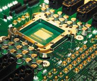 Спустя два года после анонса экспериментального 80-ядерного процессора в Intel продемонстрировали его преемника с 48 ядрами