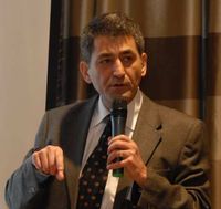 Бюлент Челеби: «В отличие от многих производителей оборудования для домашних сетей AirTies сама разрабатывает аппаратное и программное обеспечение». 