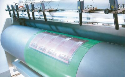 Серия двухсторонних монтажных лент Duploflex CB от Lohmann Adhesive Tapes