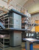 Компактное техническое решение на базе машины Universal XL двойной ширины позволяет получать издание при использовании двух печатных башен вместо четырёх