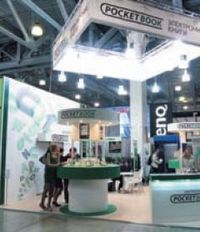 Уютно себя чувствовали и будущие убийцы традиционной печати — электронные книги