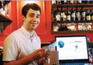 Бекселлер Андрей Иванов подробно рассказал о преимуществах обновлённых коллекций дизайнерской бумаги 