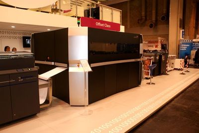 Несмотря на громкое заявление об офсетном классе качества, отпечатки с Impika iPress 2400 такого впечатления не производили 