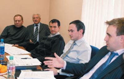 Слева направо: Андрей Степанов и Олег Гурулёв (