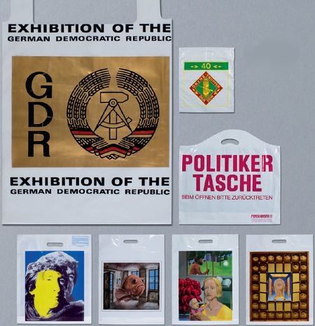 Пакеты бывшей ГДР (слева) и пакеты с дизайнами художников