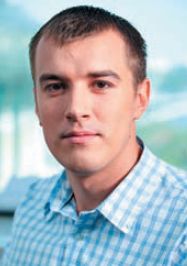 Роман Менякин