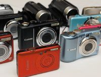 При создании новых устройств в Canon значительное внимание уделяют не только технической стороне, но и разработке оригинальных дизайнерских решений