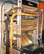 Система контроля LANsense. Стенд с демонстрацией системы LANsense занимал центральное место на выставке решений Nexans.