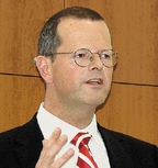 Ульрих Плехшмидт: «Наше сквозное решение является единственной альтернативой Cisco, к тому же оно дешевле и производительнее»