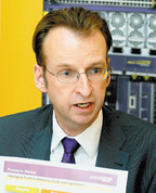 Ян Хофф, директор Extreme по маркетингу в регионе EMEA: «Открытая модульная ExtremeXOS, под управлением которой работают наши коммутаторы, позволяет обеспечить оптимальный баланс их функциональности и стоимости»