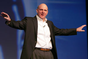 Стив Балмер: "Программное обеспечение Microsoft станет более открытым, что позволит повысить уровень переносимости данных и улучшить интероперабельность с приложениями, которые поставляются с открытым кодом" 