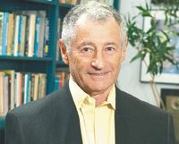 2 сентября 1969 года в небольшой лаборатории профессора Калифорнийского университета Леонарда Клейнрока двум десяткам гостей была продемонстрирована пакетная передача данных между двумя компьютерами