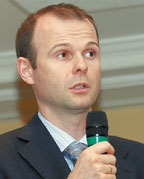 Антон Губарьков («Фольксваген Груп Рус») рассказал о работах по внедрению на его предприятии каталога услуг и унифицированных процессов на основе интеграции НР Service Desk, контакт-центра и сервиса Active Directory