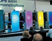 Уровень автоматизации позволяет Komori System 38S конкурировать слистовыми офсетными машинами 