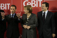 Для Жозе Мануэля Баррозу, Николя Саркози и Ангелы Меркель, как показали их выступления на открытии выставки CeBIT, важнее экономика, чем компьютеры 