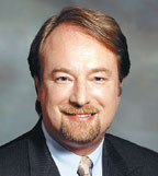 Пол Монтфорд: «Наша задача сейчас — стимулировать отрасль связи республики, поскольку в дальнейшем это поможет нам работать на этом рынке»