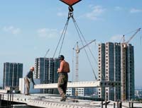 Предпосылки для успешного продвижения новой разработки, по версии «АНД Проджект», заключаются в растущей конкуренции между строительными компаниями и производителями строительных материалов, а также в появлении крупных государственных заказов