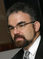 Как подчеркнул Алексей Лукацкий, усложнение инфраструктурных решений и внедрение сервис-ориентированных архитектур требует специфических мер защиты 