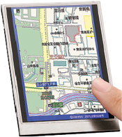 Поскольку положение пальцев определяется сканером, а не чувствительным к прикосновению дисплеям, можно коснуться экрана в любом месте, и он распознает все нажатия