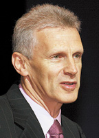 Андрей Фурсенко заверил, что в Министерстве понимают остроту кадровой проблемы