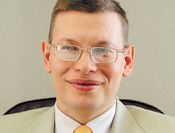 «Наше предприятие широко использует услуги аустсорсинга», Олег Овчинников, заместитель директора по экономике и финансам птицефабрики  «Свердловская»