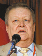 Владимир Тихомиров: «На сегодняшний день адаптация национальной образовательной системы к условиям информационного общества является ключом к построению общества, основанного на знаниях»