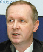 Александр Пружинин полагает, что один из центров обработки данных должен находиться за пределами России