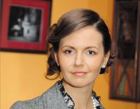 «Банк хорошо изучил поведение своих клиентов, это помогло нам усовершенствовать свою рисковую политику, чтобы пополнять портфель качественными кредитами», София Иванова, руководитель направления реструктуризации активов коммерческого банка «Ренессанс Капитал» 